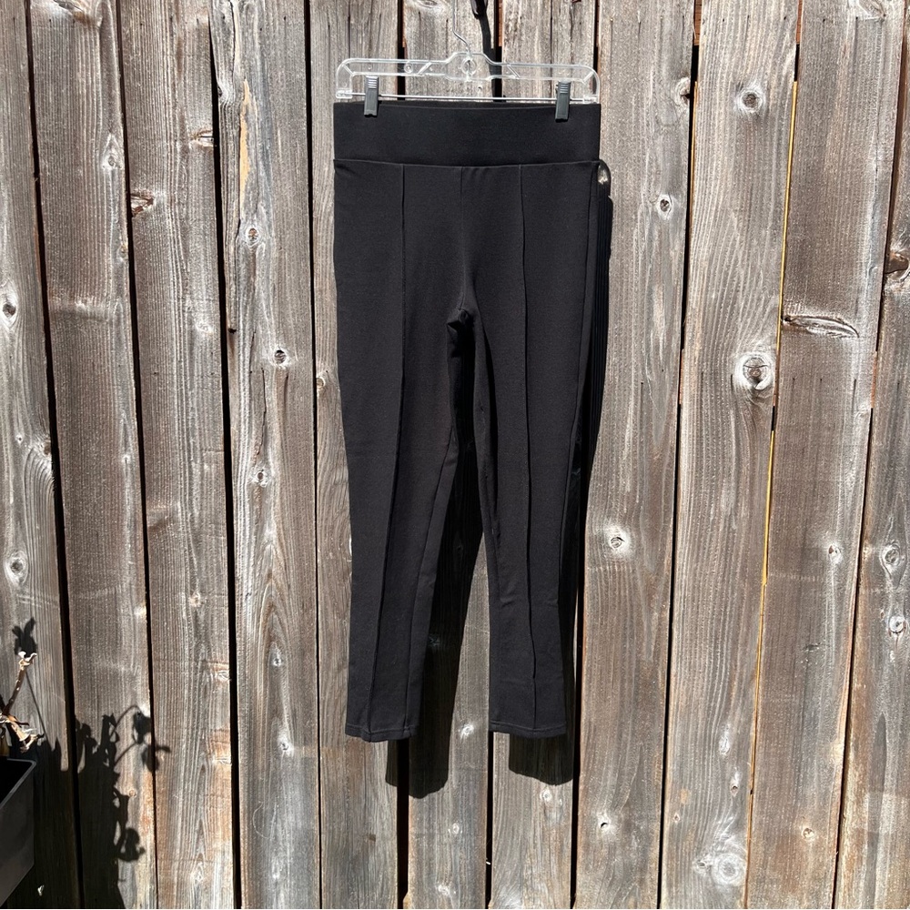 Seven black seamed pull on ankle legging pants size small